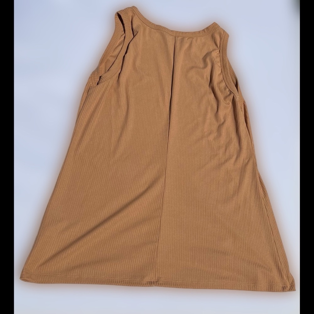 High-Neck Ribbed Tank (14/16) - Picture 4 of 6